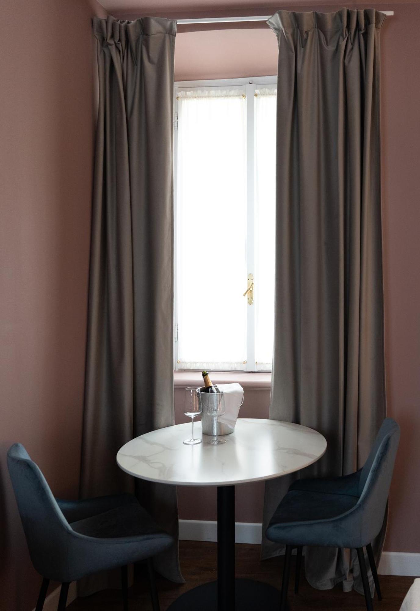 Caffe Delle Rose Les Chambres Verbania Extérieur photo